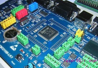 是什么讓汽車電子PCBA的激光焊接加工發(fā)展利好？